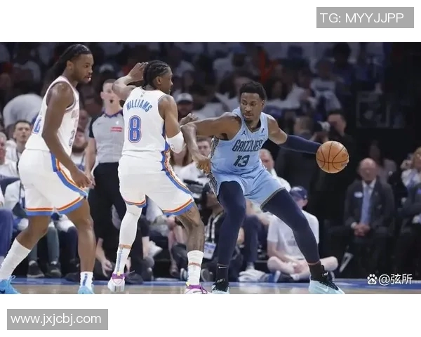 雷霆逆袭灰熊创纪录狂胜51分赛季前曾遭遇73分惨败